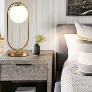 ضوء طاولة الكمال