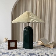 تموج الجدول الخفيفة