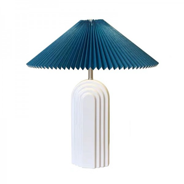 تموج الجدول الخفيفة