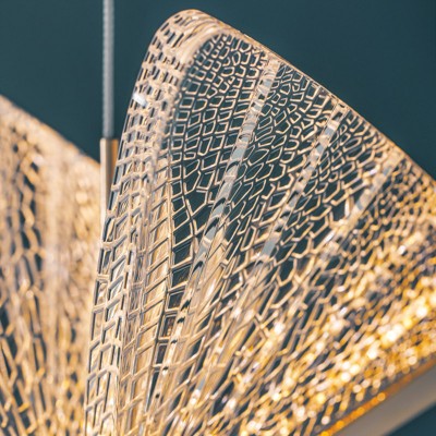 مصباح قلادة LED على شكل فراشة