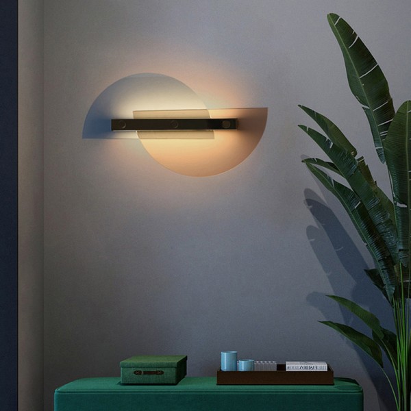 Half-circle LED Wall Lamp