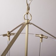 بساطتها قلادة ضوء قفص