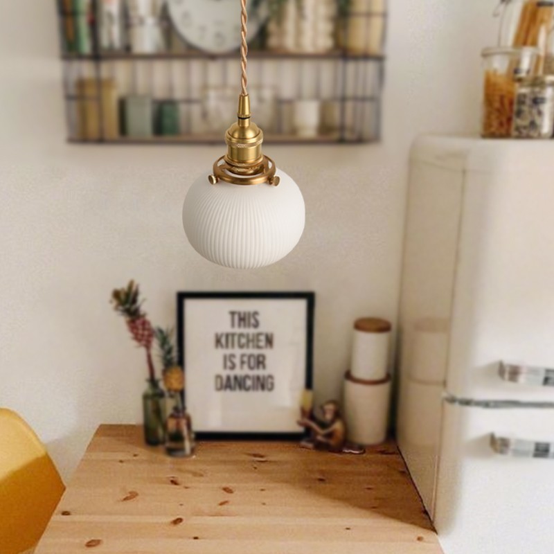 ضوء قلادة السيراميك مخطط