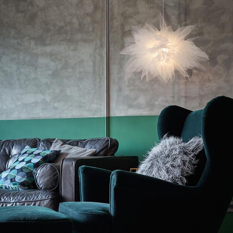 مصباح معلق من القطن الأبيض