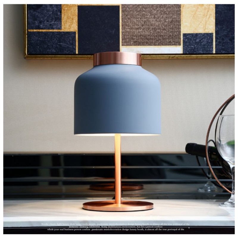 مصباح طاولة كلاسيكي JAR