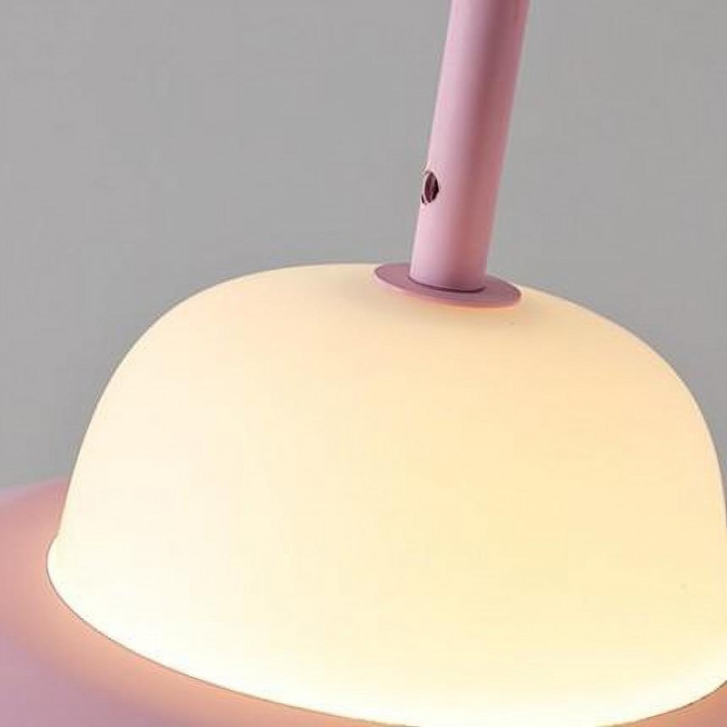 ضوء قلادة معكرون الاسكندنافية