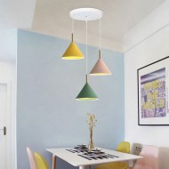 ضوء قلادة مخروطية الاسكندنافية