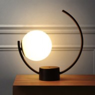 ضوء طاولة الكرة المتأرجحة