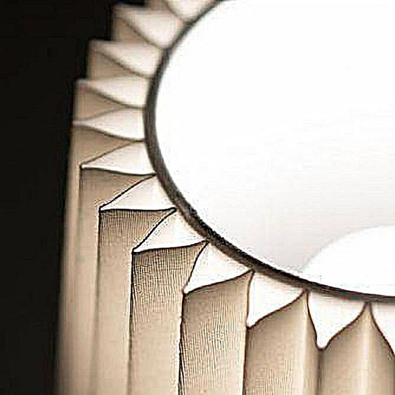 مصباح طاولة كريم