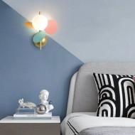 مصباح حائط إبداعي