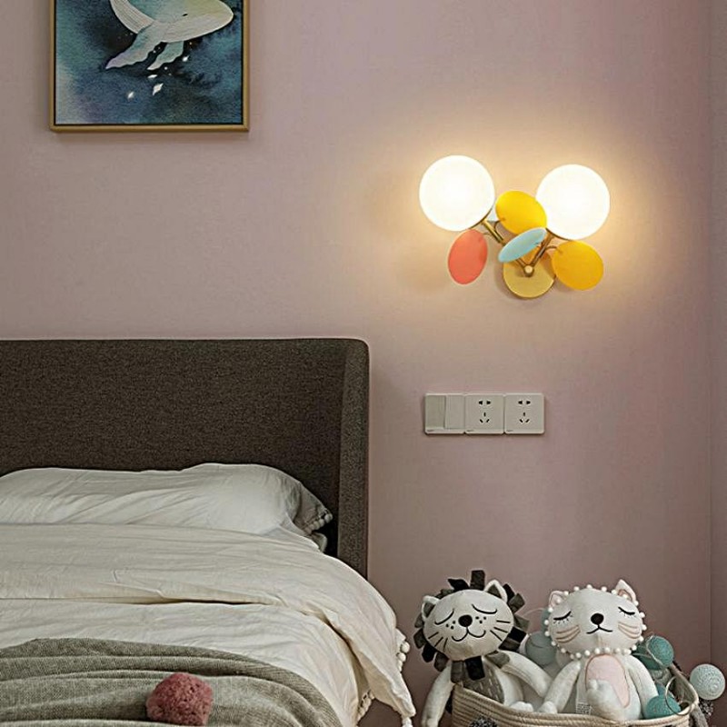 مصباح حائط إبداعي