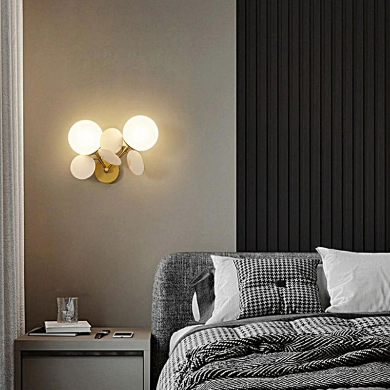 مصباح حائط إبداعي