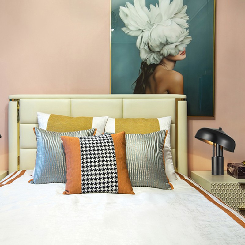 مصباح طاولة