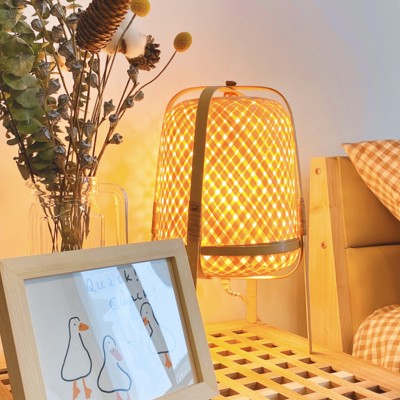 ضوء طاولة عمودي عالي شبكي منسوج من الخيزران