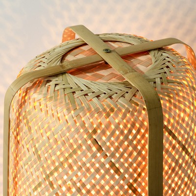 ضوء طاولة عمودي عالي شبكي منسوج من الخيزران