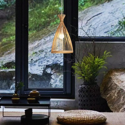 ضوء قلادة العريس الرجعية الخيزران