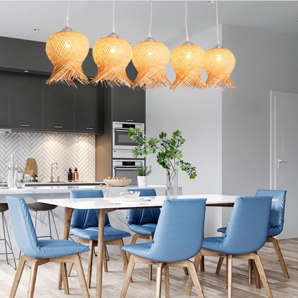 ضوء قلادة زخرفة الروطان الممر